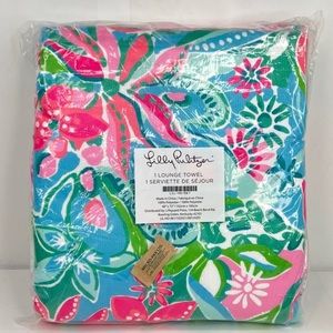 Lilly Pulitzer Lounge Towel NWT